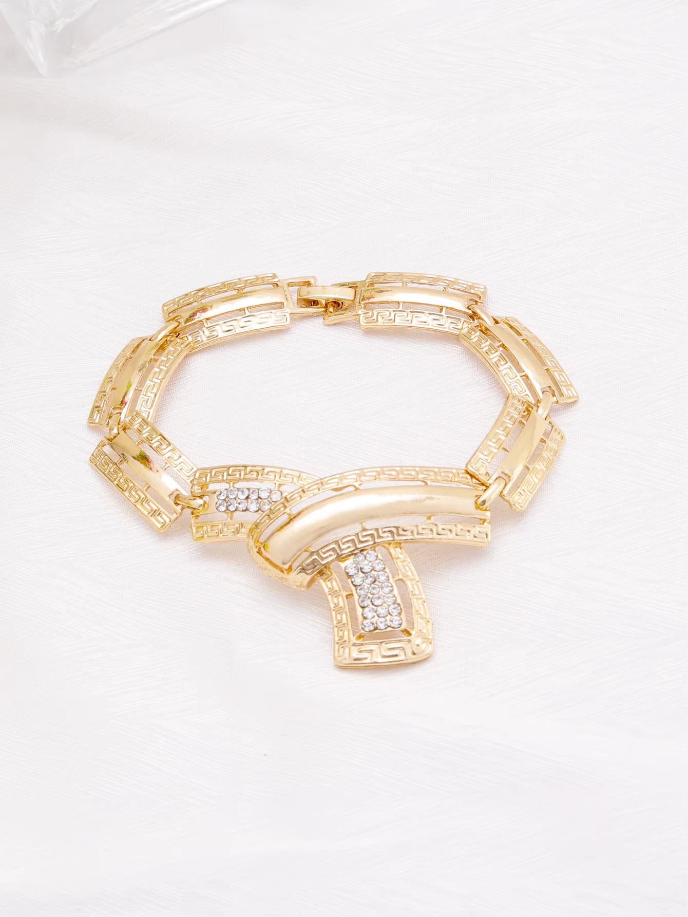 Fashion Jewelry Sets Dubai Gold Color Jewelry Luxury Design 18K Gold Plated Necklace Earrings Bracelet Ring